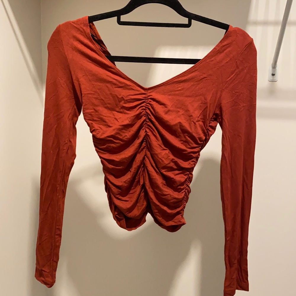 Ruched long sleeve NWT